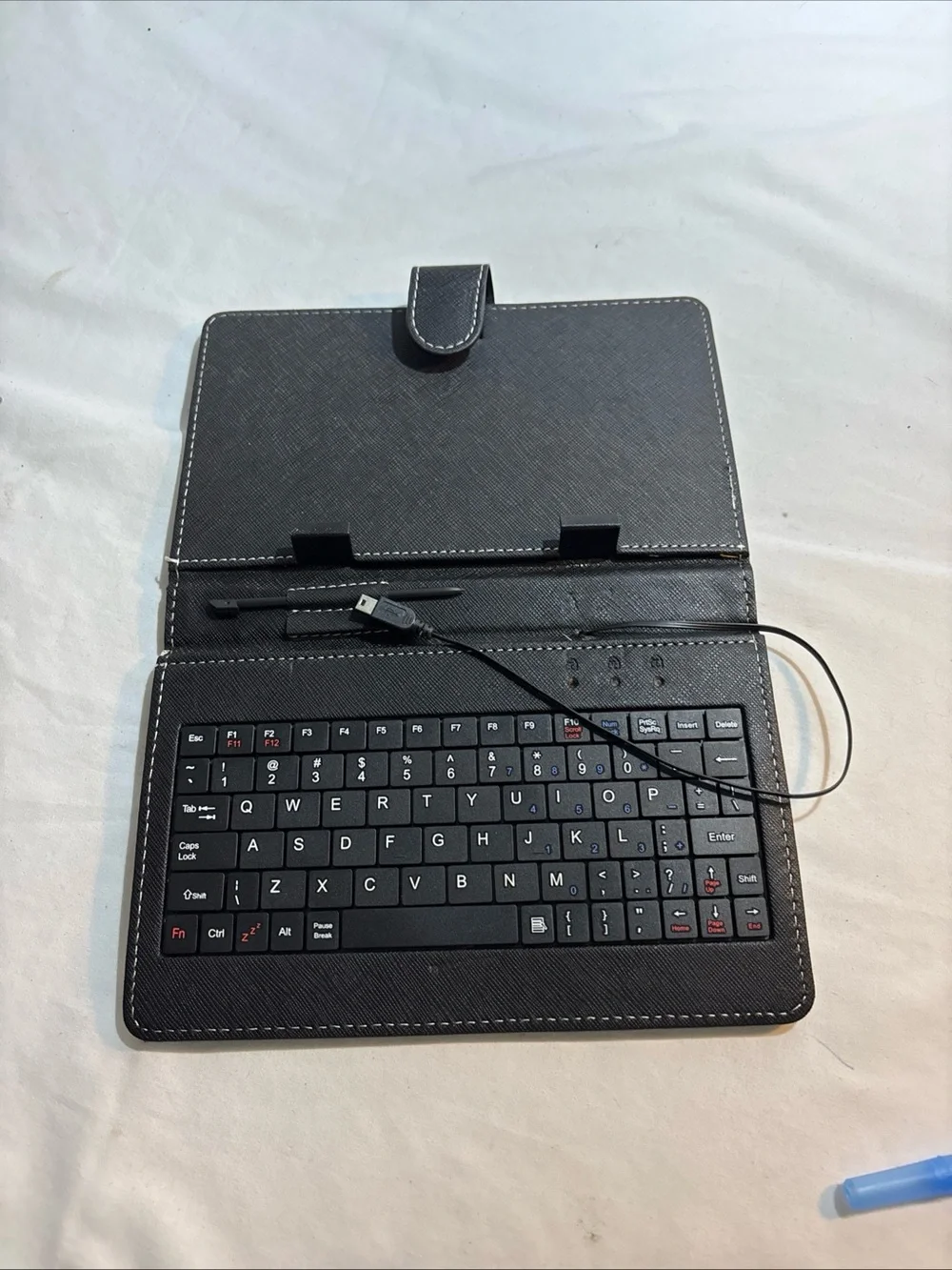 Universal Black Tablet Case with Keyboard and stand